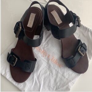 See By Chloe Black Leather Brass Buckle
Block Heel Chunky Sandals 39 1/2
$68 490